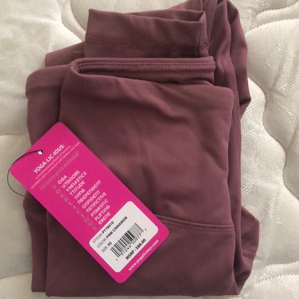 NWT Leggings